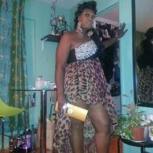 Meet your Posher, Elisa